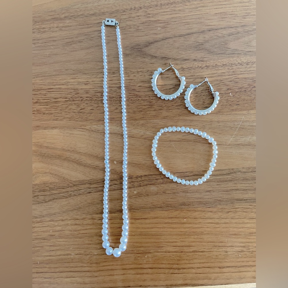 4 Pc pearl Jewelry Bundle